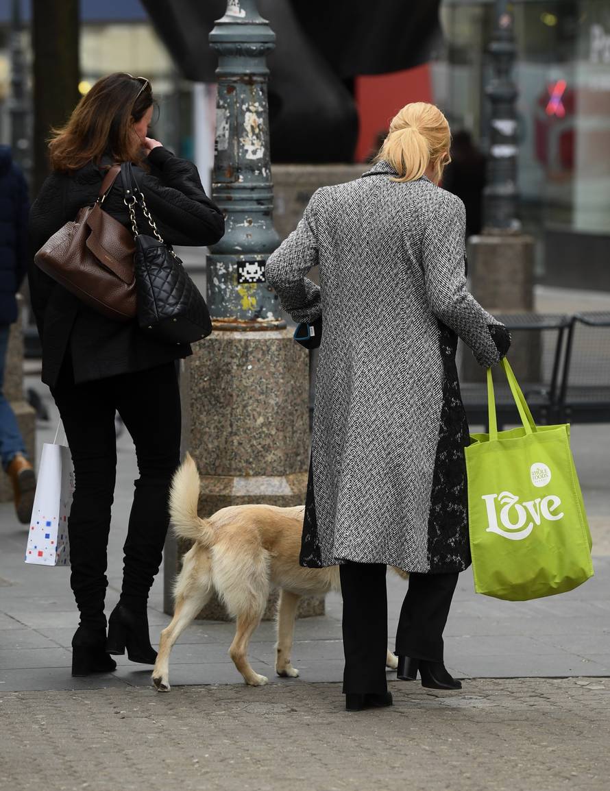 Kolinda prošetala Zagrebom: Što bi Madžar rekao na torbu?
