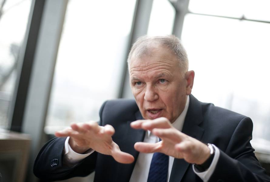 "Spinraza je nedostupna jer institucije ne rade svoj posao"