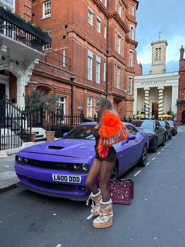 FOTO Turska influencerica upala u probleme zbog zavodljivog imidža: 'Slavim ženstvenost'