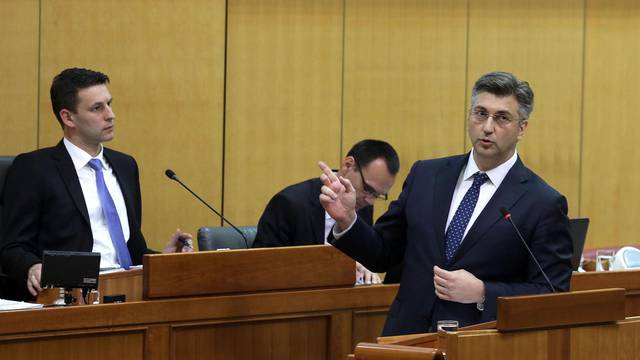 Zagreb: Premijer u Saboru branio svog ministra