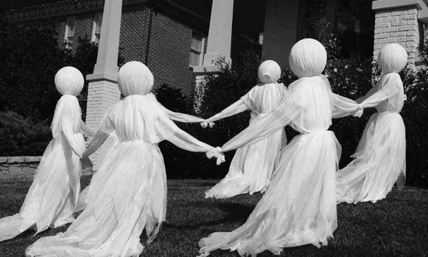 FOTO Od ukletih kuća i demona do magarca u kadi: Najbizarniji zakoni koji i danas prkose logici