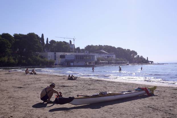 Prvo ovogodišnje jesensko jutro na Bačvicama