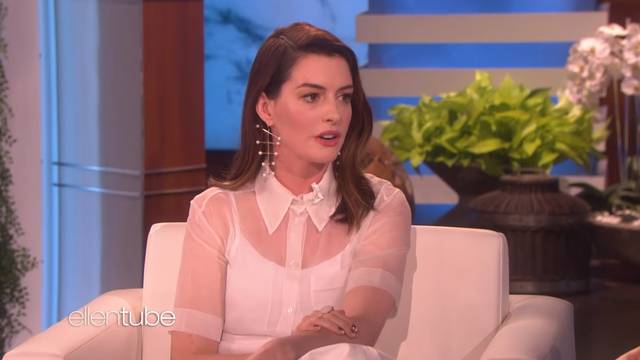 Anne Hathaway: 'Kad sam imala 16 godina pitali su me jesam li dobra ili loša curica'