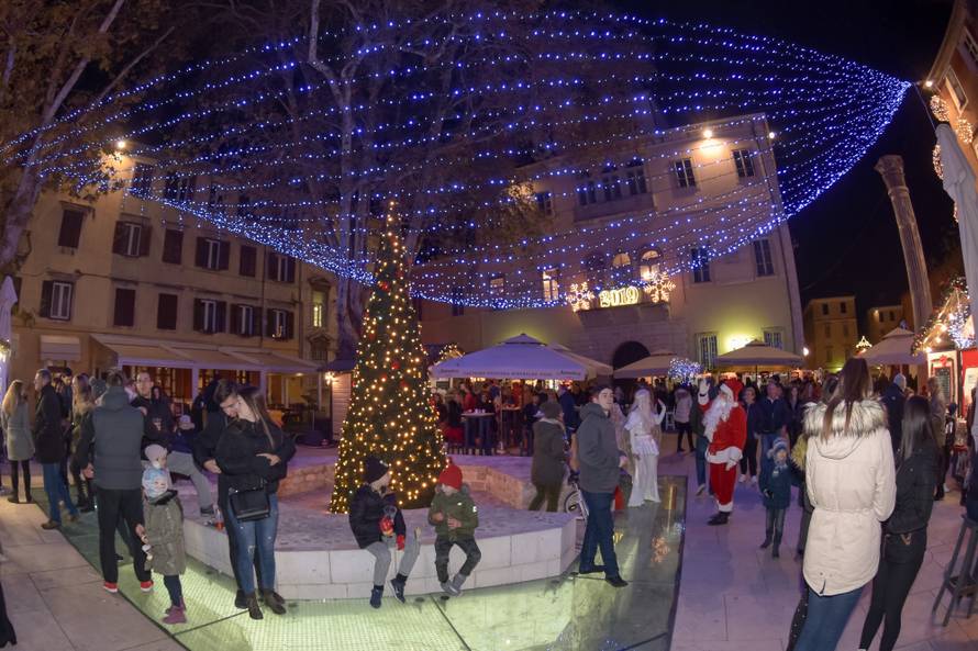 SveÄano otvorenje Adventa u Zadru