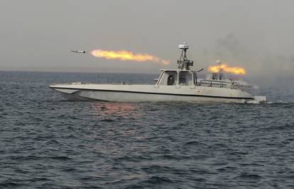 Iranski manji brodovi spremaju se i za samoubilačke napade?