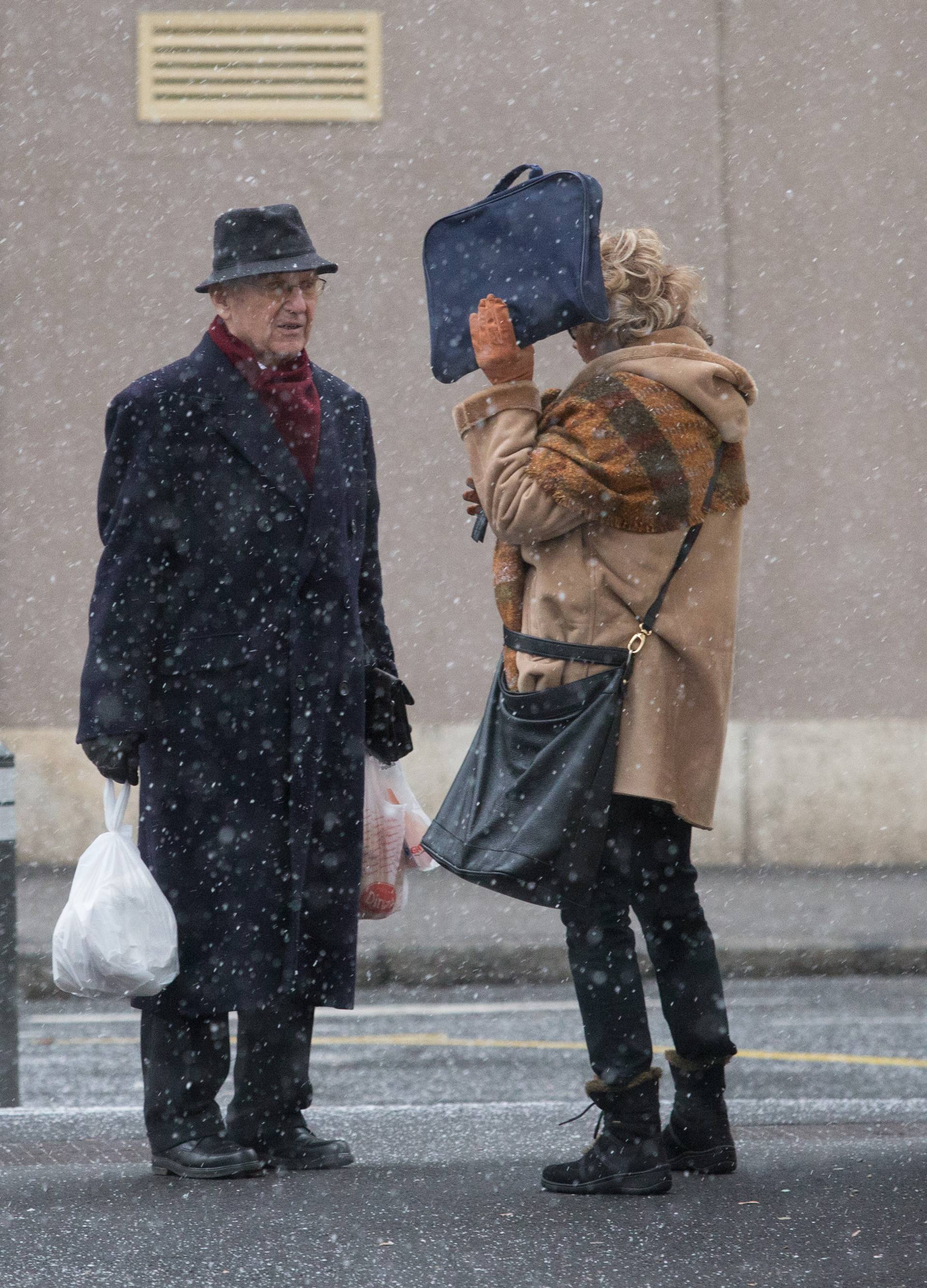 Stigla polarna fronta: Snijeg u zaleđu Šibenika, Dubrovnika...