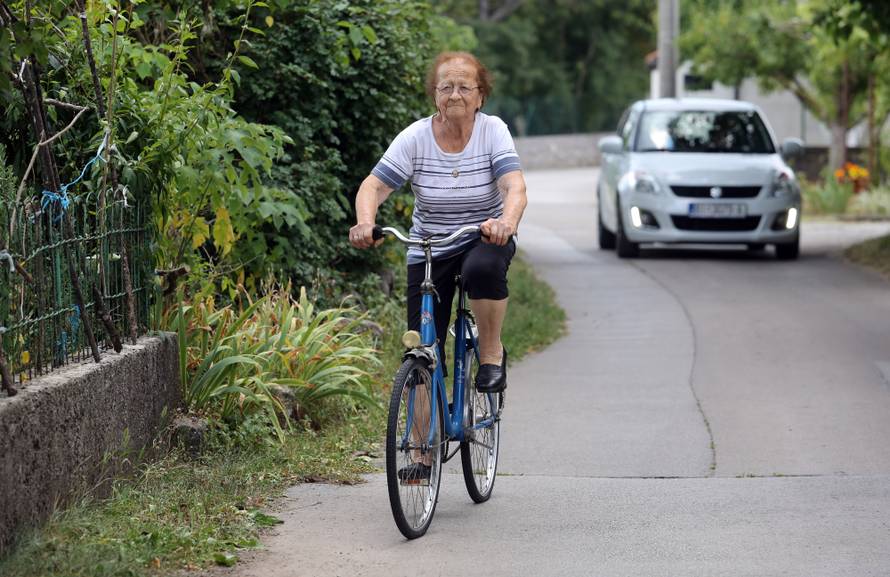 Superbaka Darinka (89): 'Ja sam mljekarica već 80 godina'