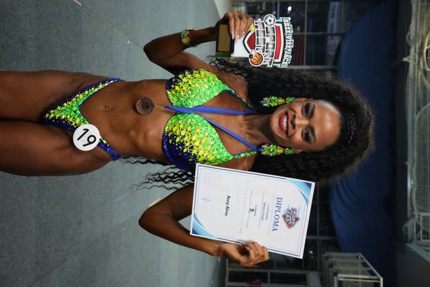 FOTO Cro Brazilka prošetala u bikiniju i postala fitness kraljica