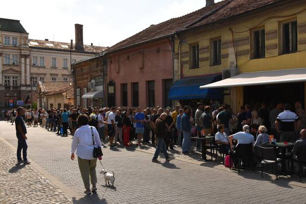 "Studentska lista - Studenti pobjeđuju!" diljem Srbije skupljaju potpise za izbore