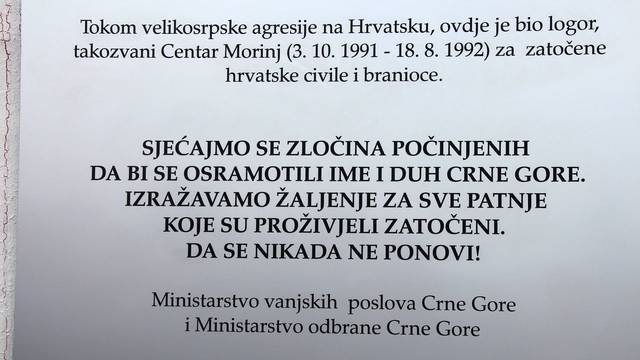 Crnogorski parlament smijenio ministre Konjevića i Krivokapića zbog spomen ploče u Morinju