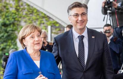 Kvote  za HDZ-ovce: Moraju dovesti 6000 ljudi za Merkel
