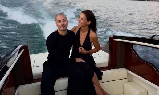 Vi&scaron;e se ne &zcaron;ele skrivati: Katie Holmes ima novog de&ccaron;ka