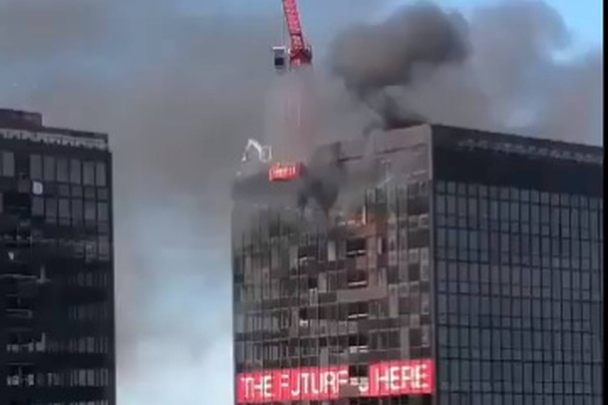 Zapalio se toranj World Trade Centra u Bruxellesu, gori 27. kat