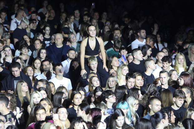 Karlovac: Koncert Plavog orkestra na Danima piva