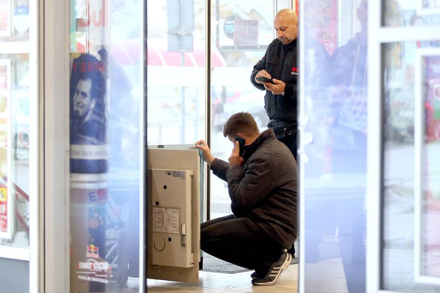 Raznijeli bankomat: Detonacija uništila gotovo cijelu trgovinu!