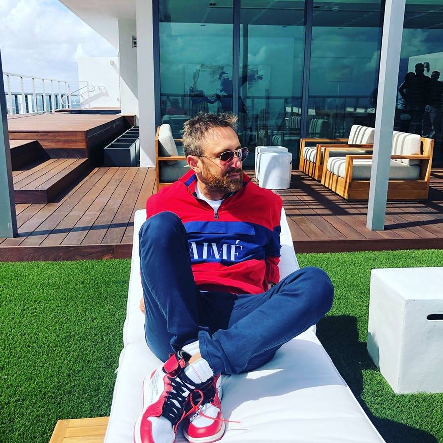 Zaigrao se: David Guetta suzio struk i 'slučajno' iskrivio policu