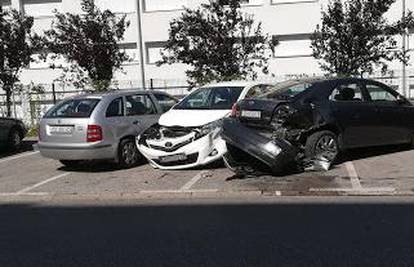 Krš i lom u Zagrebu: Sudarila se dva auta, još neki oštećeni