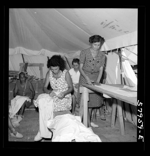 FOTO Pogledajte kako su Hrvati živjeli u El Shattu: U izbjeglištvu su slikali, svirali, radili igračke