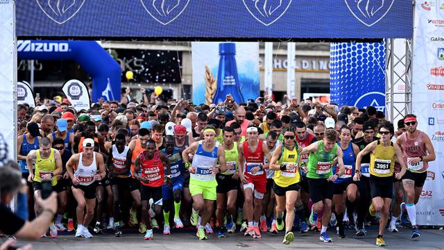 30. Zagrebački maraton startao na glavnom gradskom Trgu