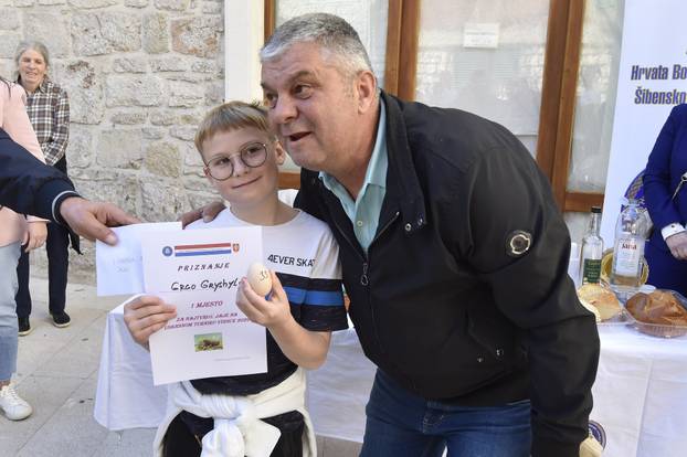 Vodice: 13. Tradicionalni turnir u tucanju jaja