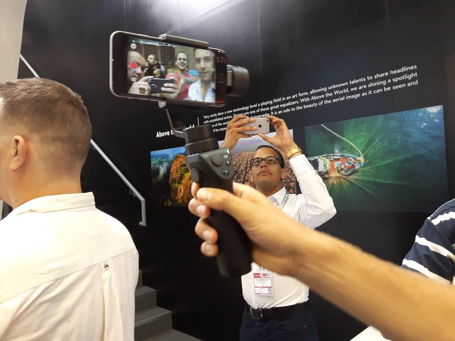 Uz DJI Osmo Mobile svaki će mobitel postati 'profi' kamera