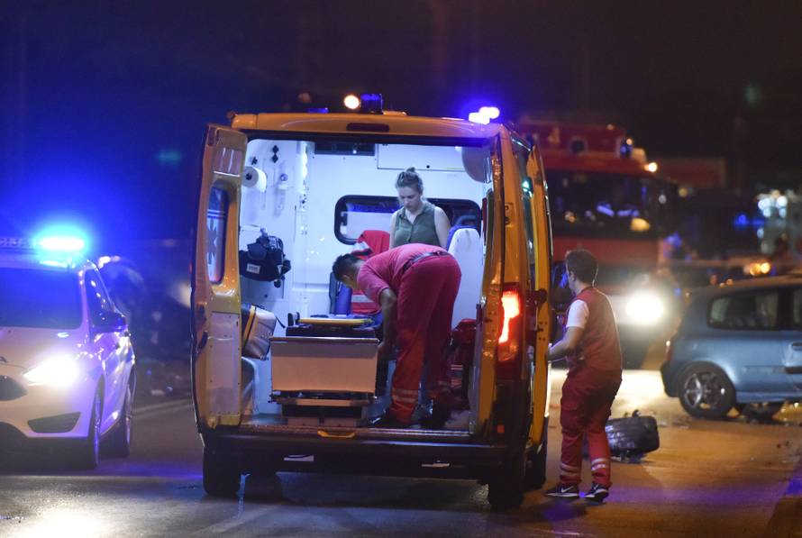 Mercedes iz stravične nesreće vozio je Marin Kamenički (20)