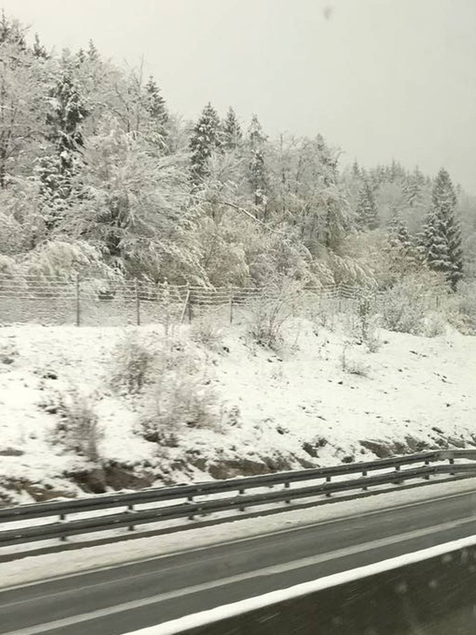 Snijeg u Hrvatskoj: 'Ako  padne ispod 0°C imat ćemo problema'