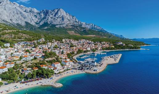 Biser Dalmacije: Mjesto gdje planina ljubi more