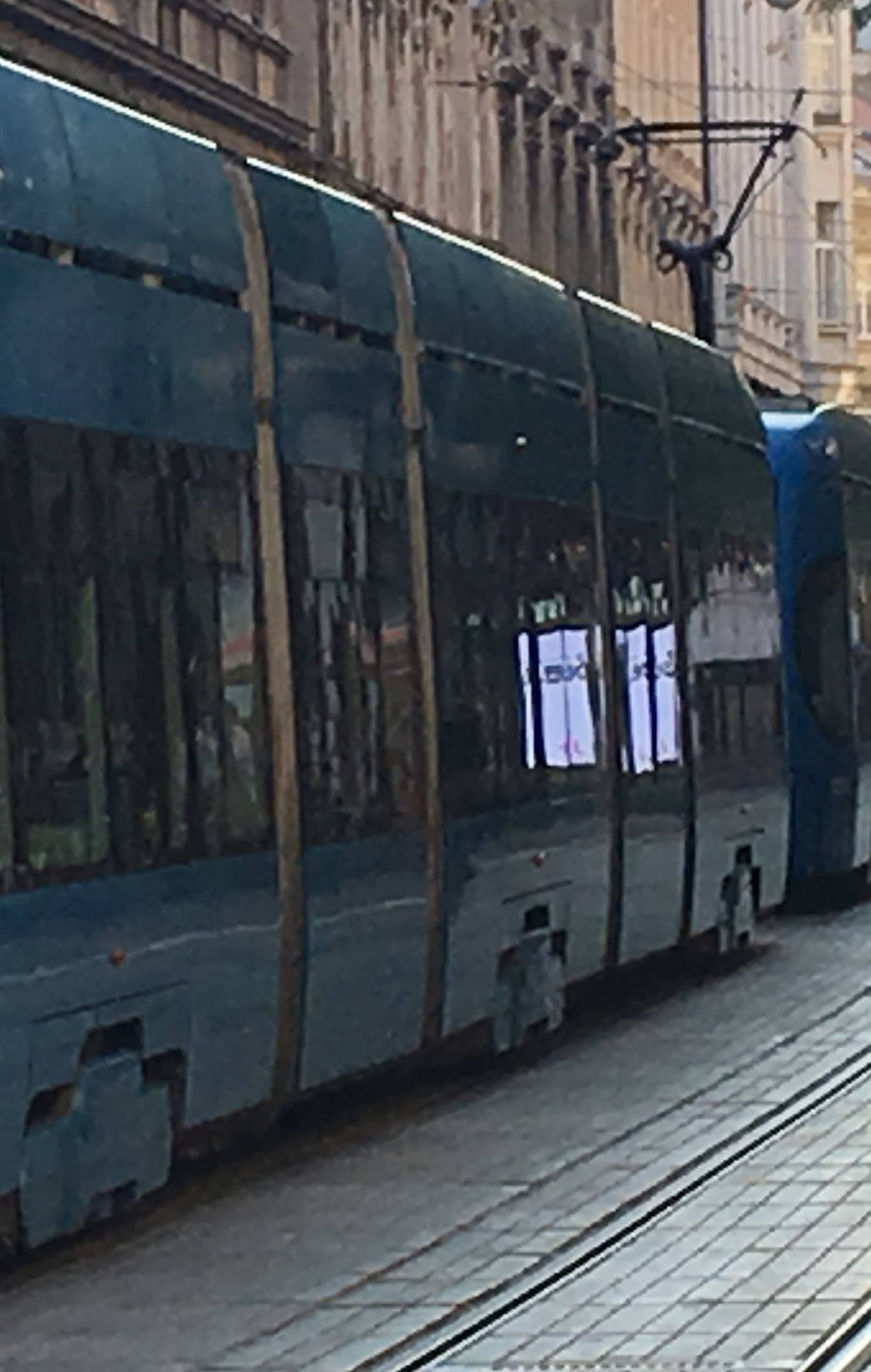 Kolaps tramvajskog prometa u centru Zagreba, nestalo struje