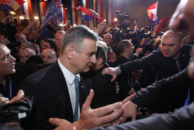 ARHIVA - Prije to?no 10 godina Kolinda Grabar-Kitarovi? pobijedila je u drugom krugu predsjedni?kih izbora