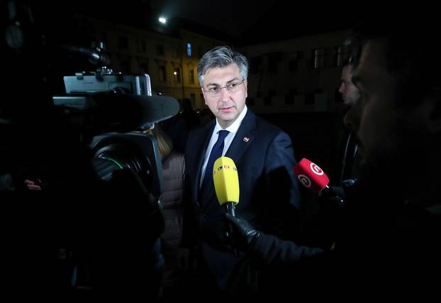 Zagreb: Andrej Plenković obratio se medijima nakon sjednice Vlade RH