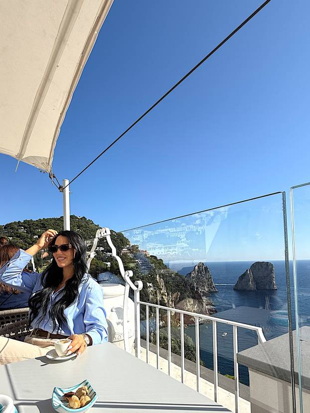 FOTO Vatrena crnka Anamaria zapalila mreže: Pogledajte njezinu besprijekornu figuru