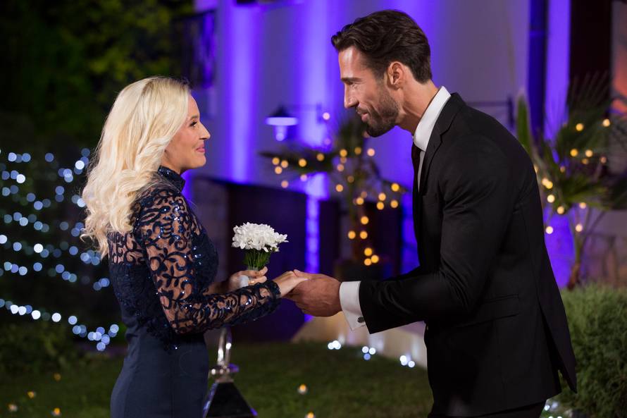 Daisy je spasio privjesak Isusa: Četiri cure napustile su kuću...