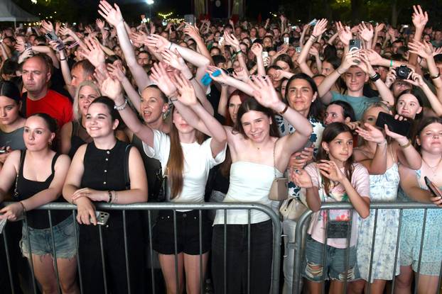 Bjelovar: Koncert Severine na Terezijani