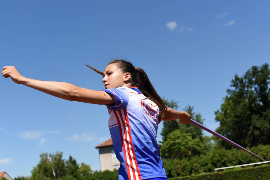 Bacala rakete, a sad prvakinja: Franja (18) nova je Sara Kolak