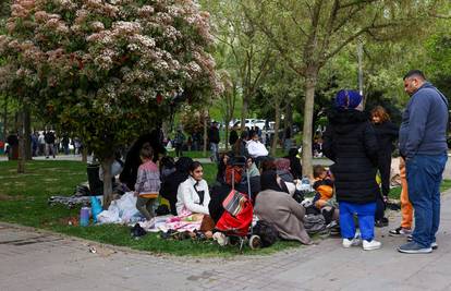 Istanbul pogodilo još 300 naknadnih potresa, ljudi skakali iz zgrada. Stotinu ozlijeđenih