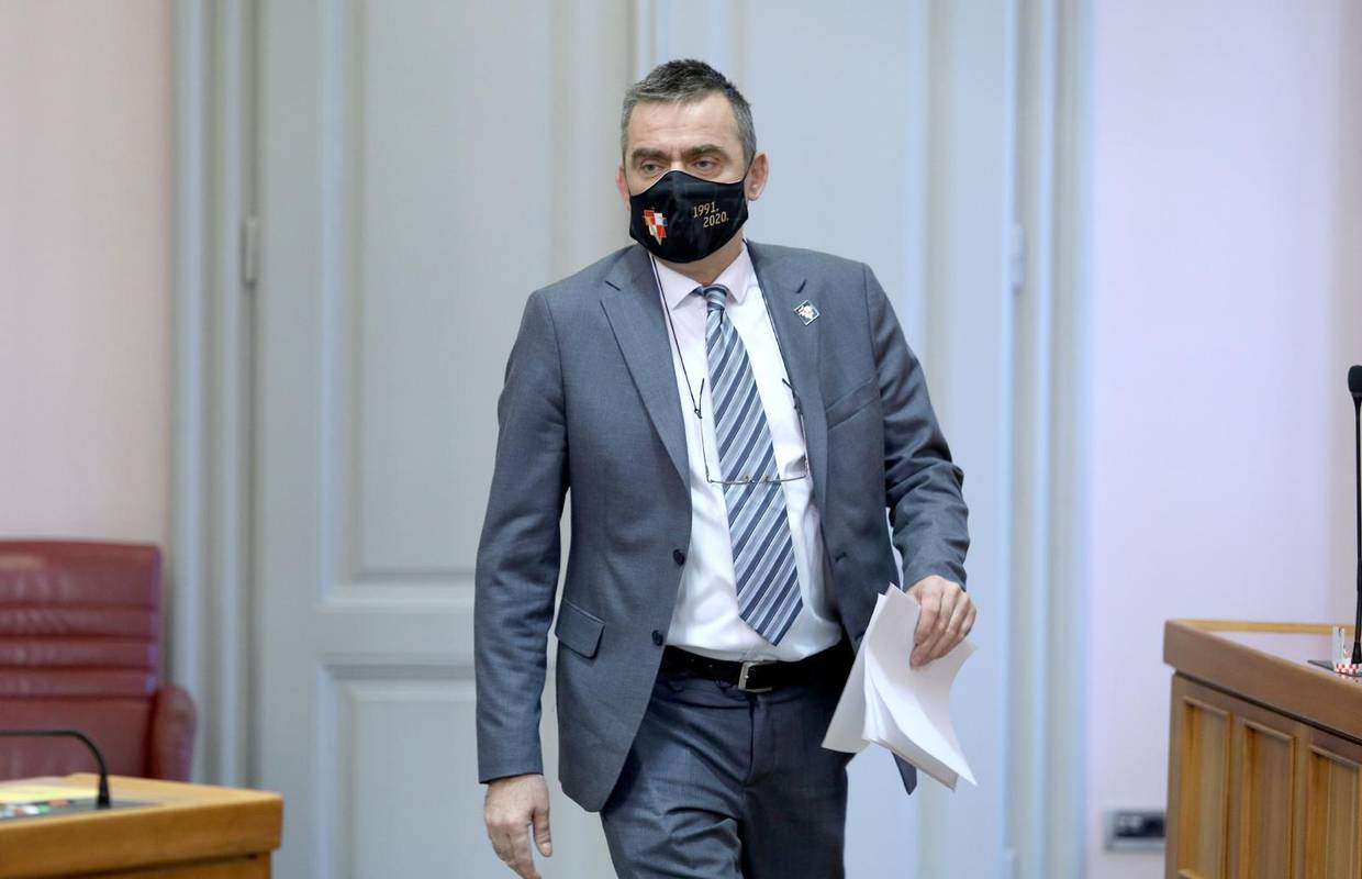 Stipo Mlinarić (DP): 'Najbolje da i Medved podnese ostavku'