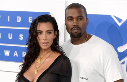 Surogat majka: Kim i Kanye u siječnju će dobiti još jednu kćer