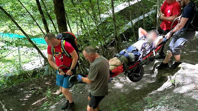 FOTO Izletnik izgubio svijest na Zelenom viru: Spasio ga HGSS