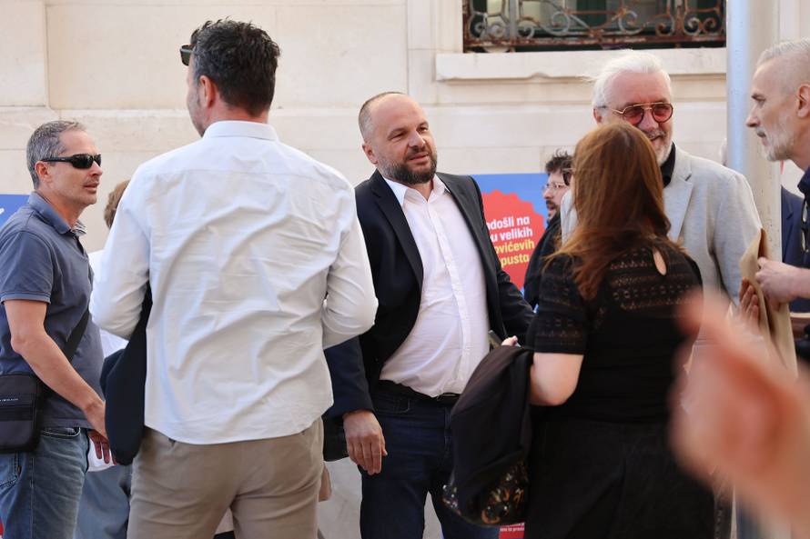 Split: Konferencija za medije povodom zajedničke kampanje SDP-a i Možemo! "Plenkovićeva inflacija"