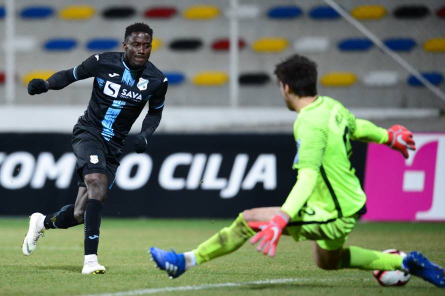 Acosty junior s dva pehara, ove godine bolji od ponosnog tate