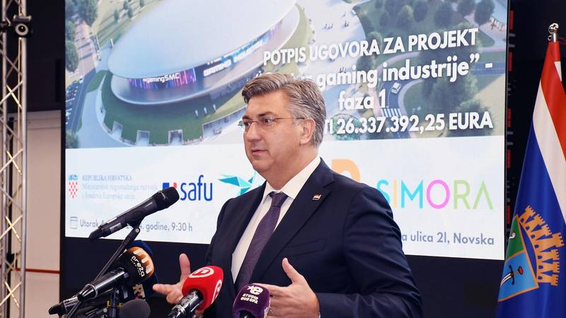 pxl 040624 115675111