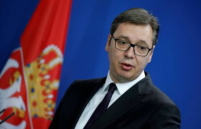 Vučić odbio susret s Thacijem: Prijetili su i njegovoj kćeri (16)
