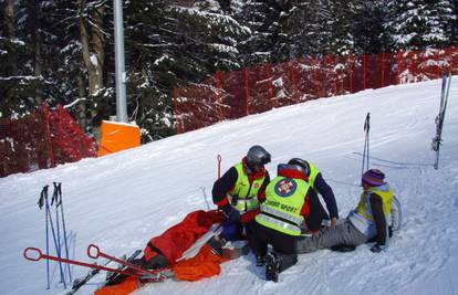 Švedska skijašica na Sljemenu skijom si je zarezala grkljan!