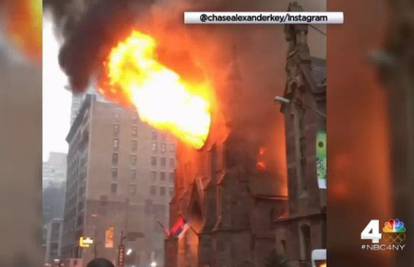 Požar u pravoslavnoj katedrali: Gasilo ga čak 170 vatrogasaca