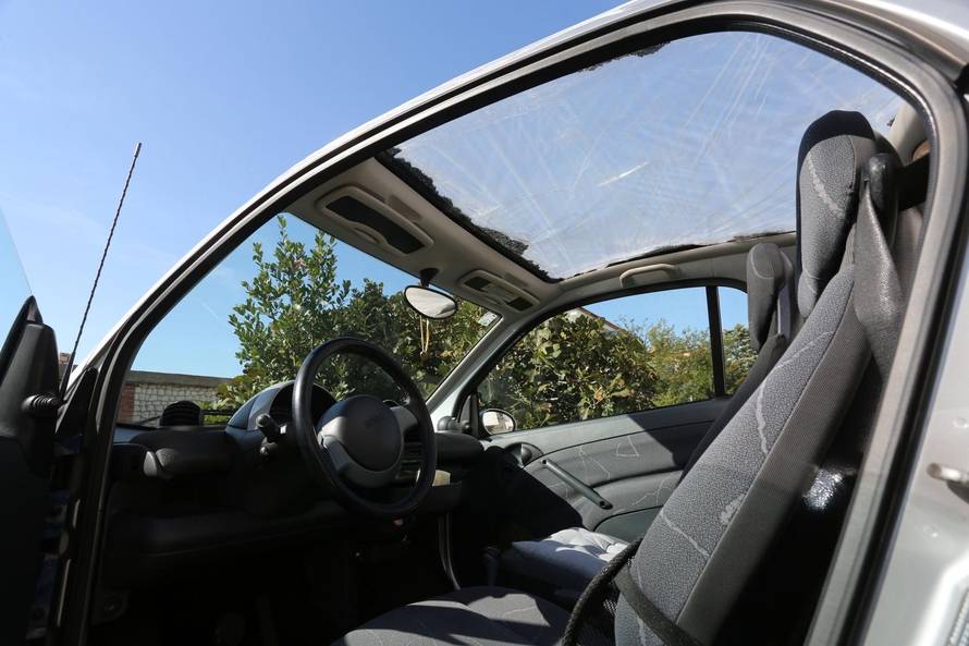 Vozač pauka se ispričao: 'Auto mi nije baš ispao, zaljuljao se!'