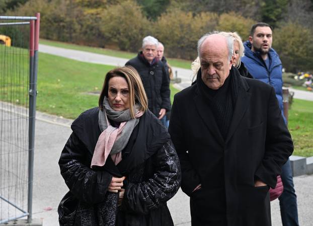 Zagreb: Posljednji ispraćaj Ivana Zvonimira Čička na Krematoriju
