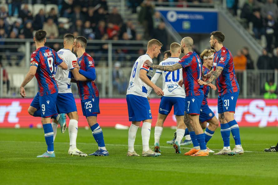 Osijek: U derbiju 21. kola SuperSport HNL-a Osijek i Hajduk odigrali 1:1