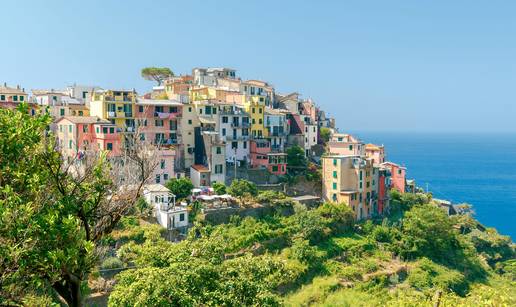 FOTO Najljep&scaron;i svjetski gradovi na brdima: Tu su i dva hrvatska