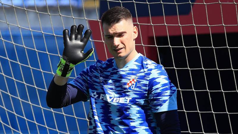 Livakovićev agent: Želi ostati u Dinamu, šanse za 